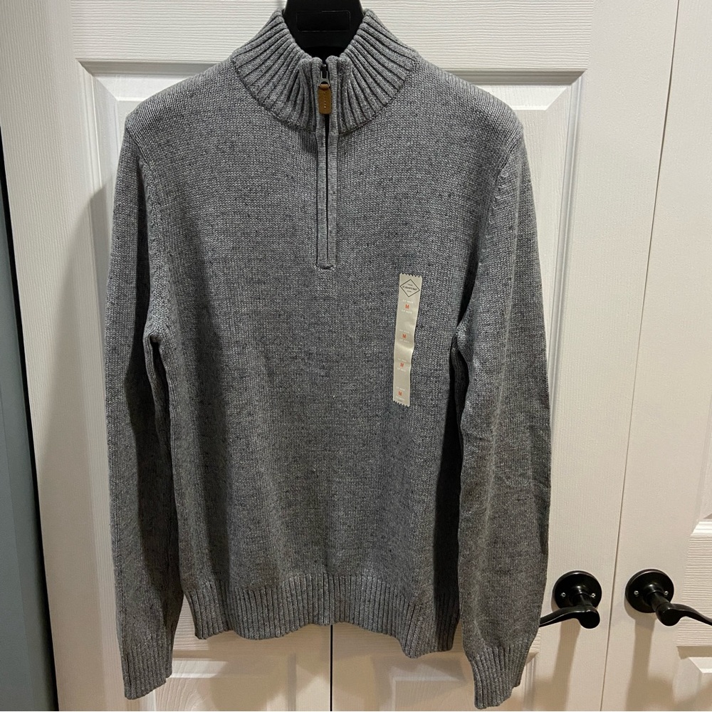 St. John’s Bay 1/4 Zip Grey Sweater - Men’s Medium